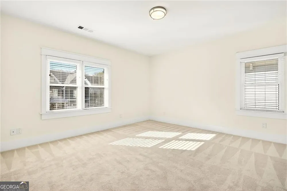 5989 Kenn Manor WAY Norcross, GA 30071