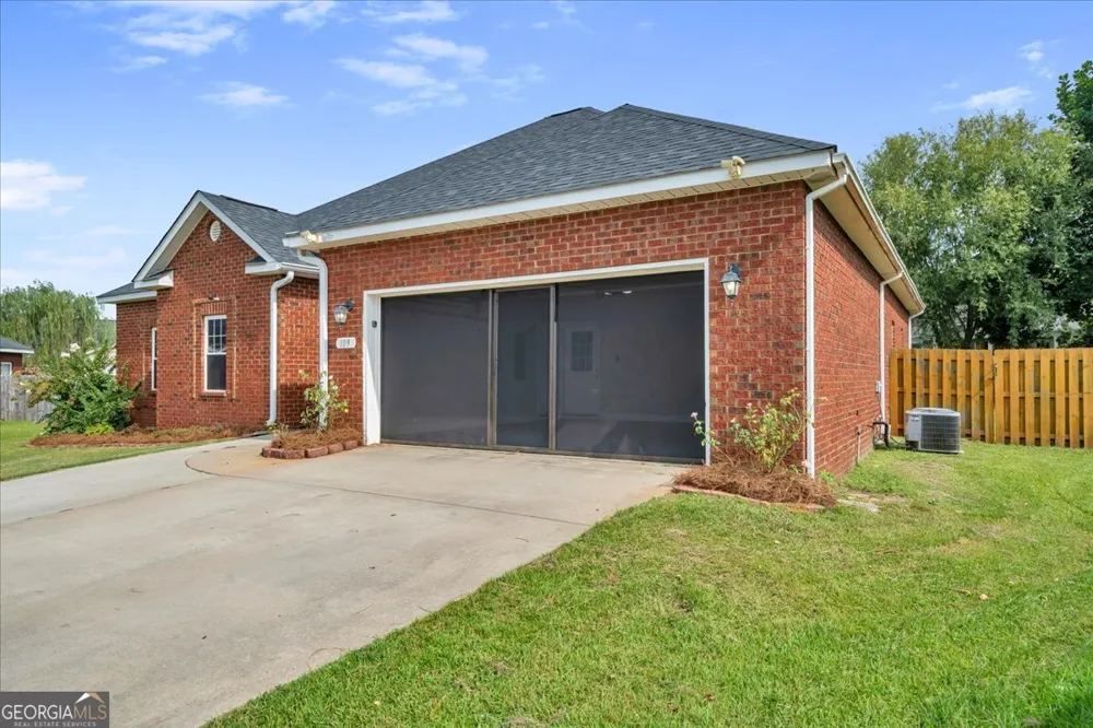 109 Ritz LN Perry, GA 31069