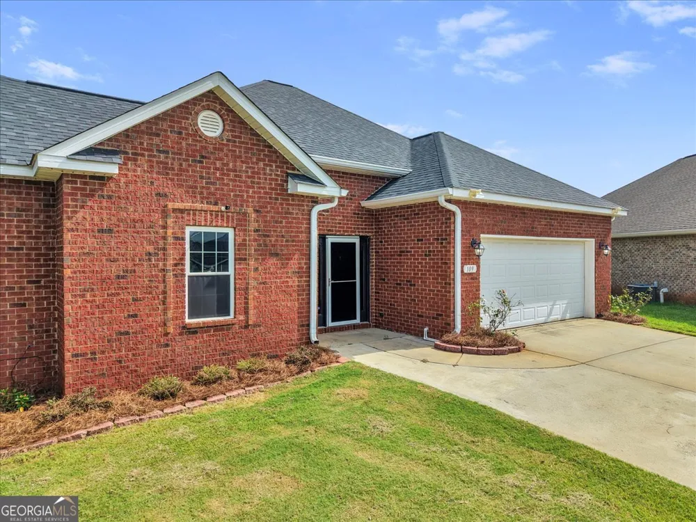 109 Ritz LN Perry, GA 31069