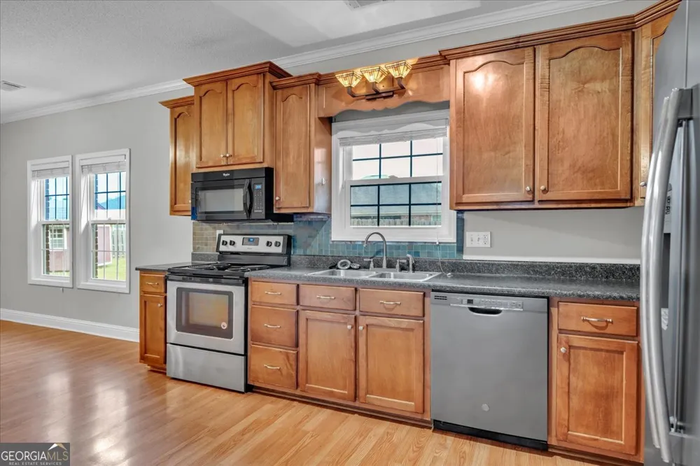 109 Ritz LN Perry, GA 31069