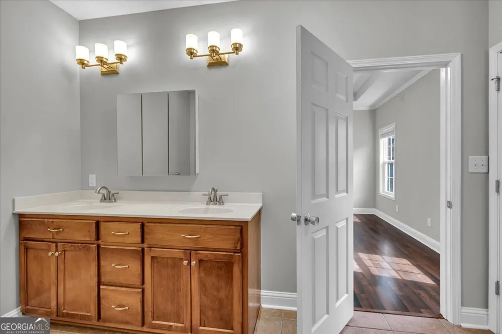 109 Ritz LN Perry, GA 31069
