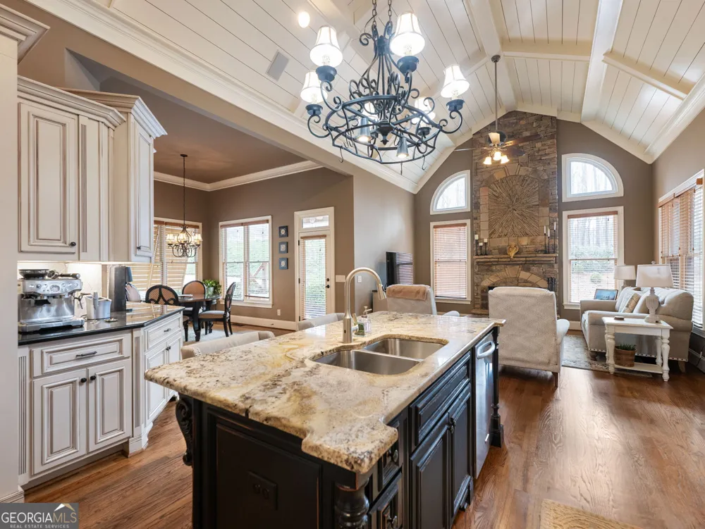 6147 Golf View CT Jefferson, GA 30549