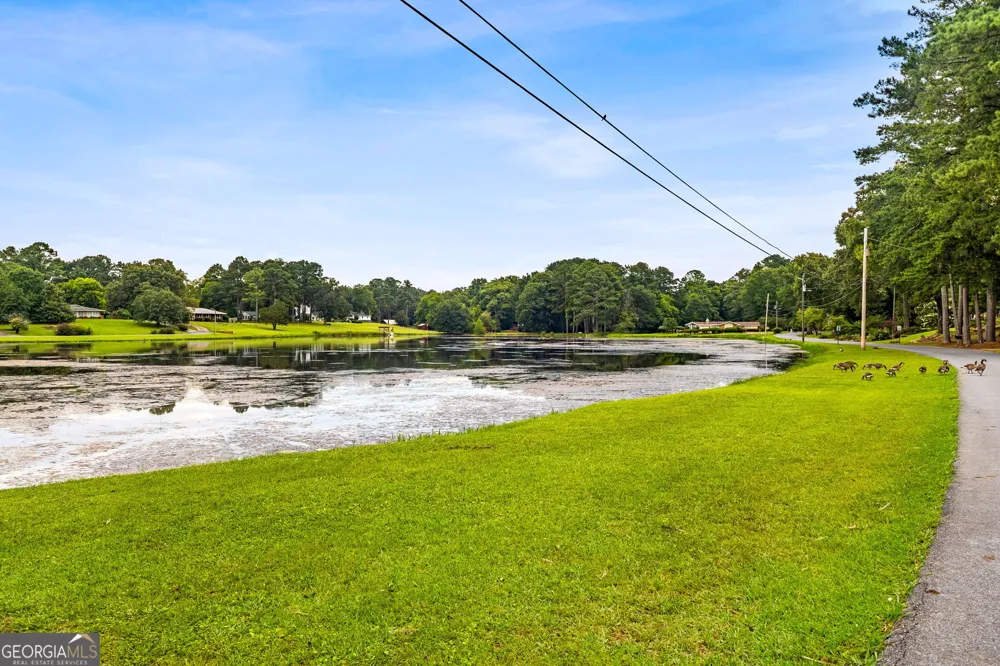 134 Ellen Hand CIR Cedartown, GA 30125