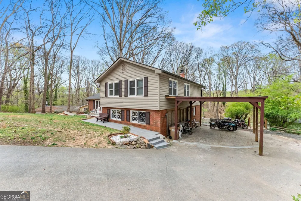4548 Holiday Heights DR Oakwood, GA 30566