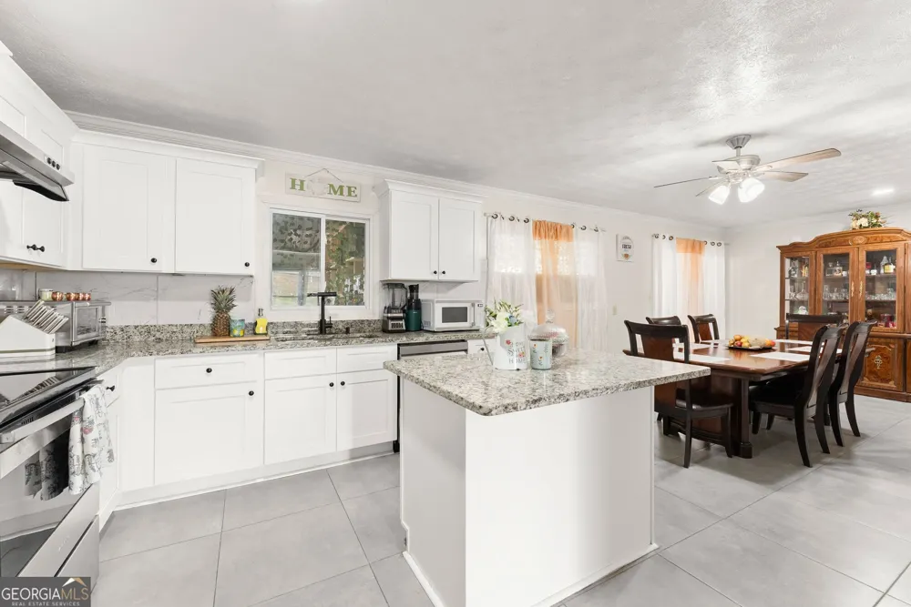 4548 Holiday Heights DR Oakwood, GA 30566