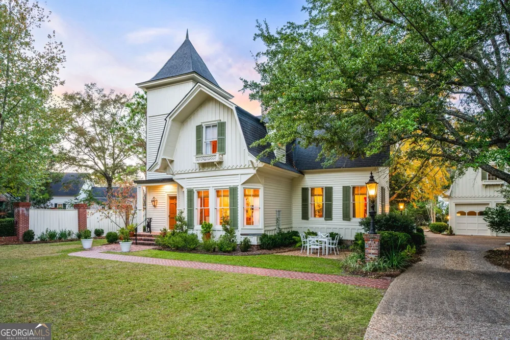 437 Remington AVE Thomasville, GA 31792