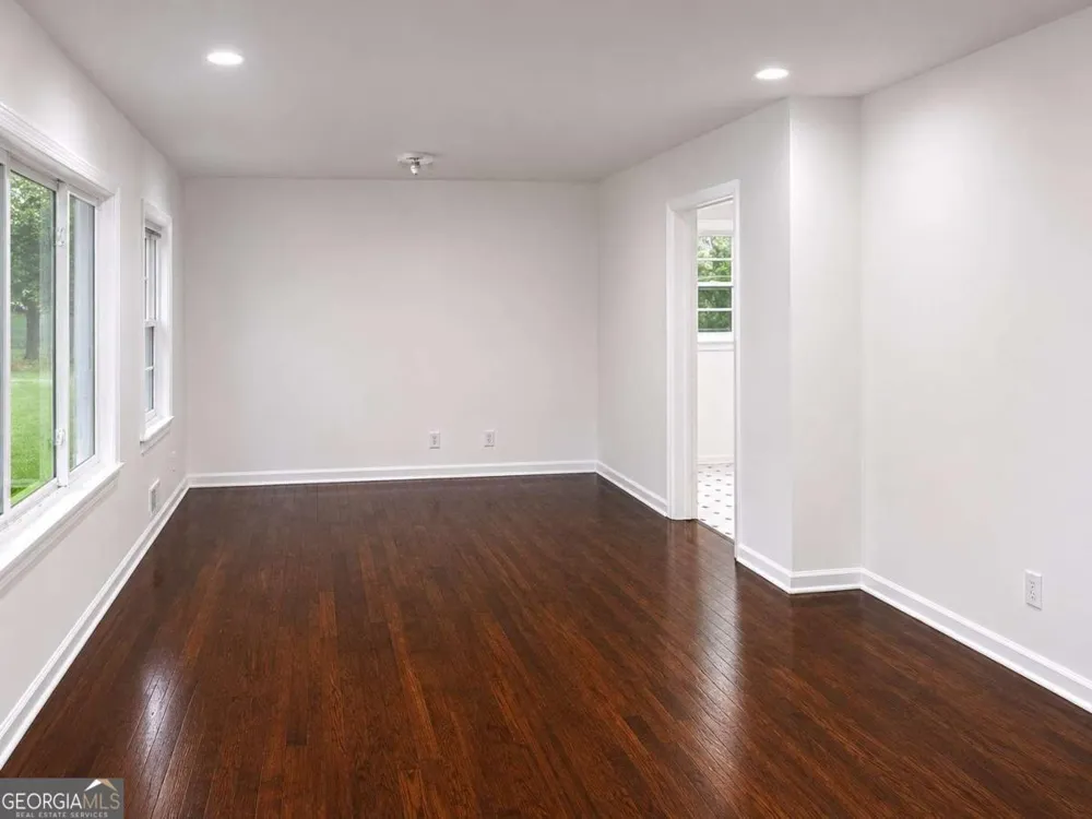 1189 Rockcut RD Forest Park, GA 30297