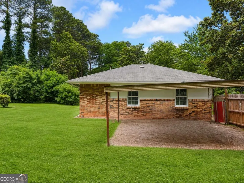 1189 Rockcut RD Forest Park, GA 30297
