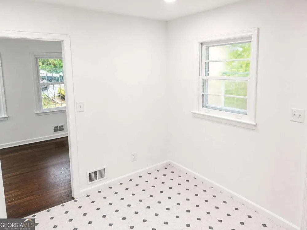 1189 Rockcut RD Forest Park, GA 30297