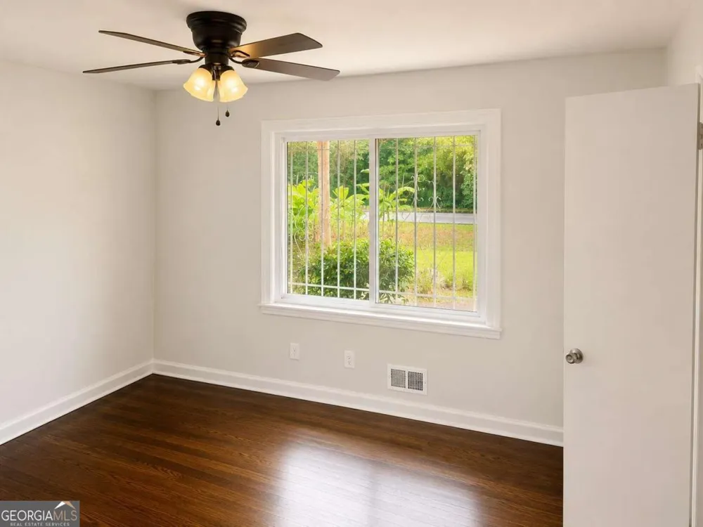 1189 Rockcut RD Forest Park, GA 30297
