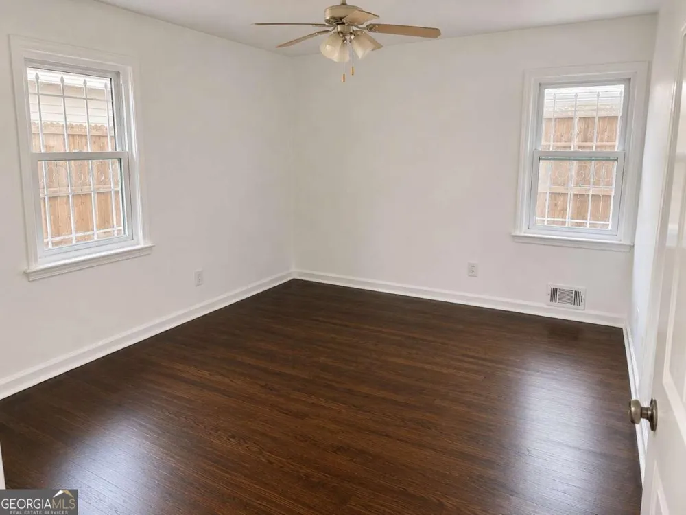 1189 Rockcut RD Forest Park, GA 30297