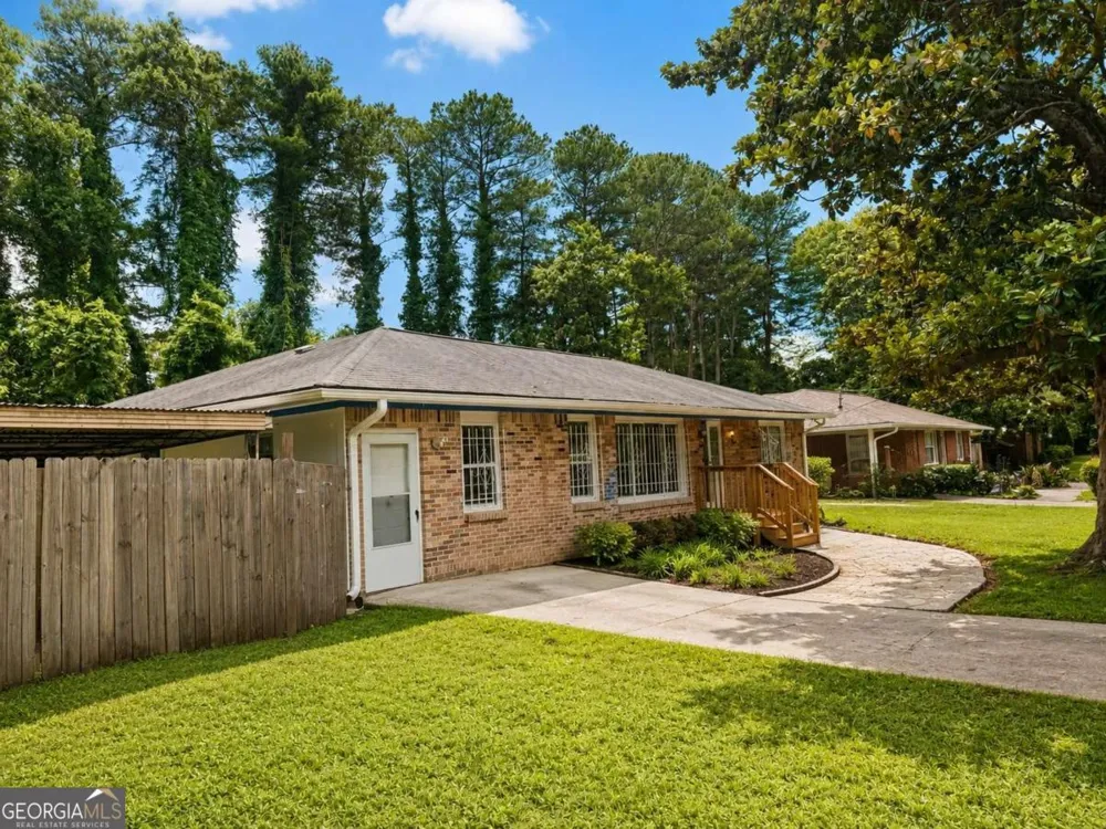 1189 Rockcut RD Forest Park, GA 30297