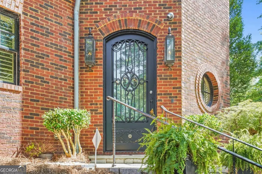 5102 Park ST SW Covington, GA 30014