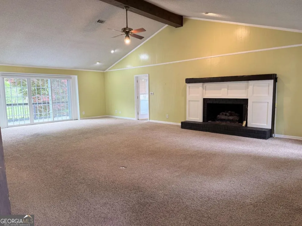 3033 Riviera DR NW Conyers, GA 30012