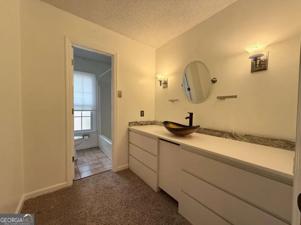 3033 Riviera DR NW Conyers, GA 30012