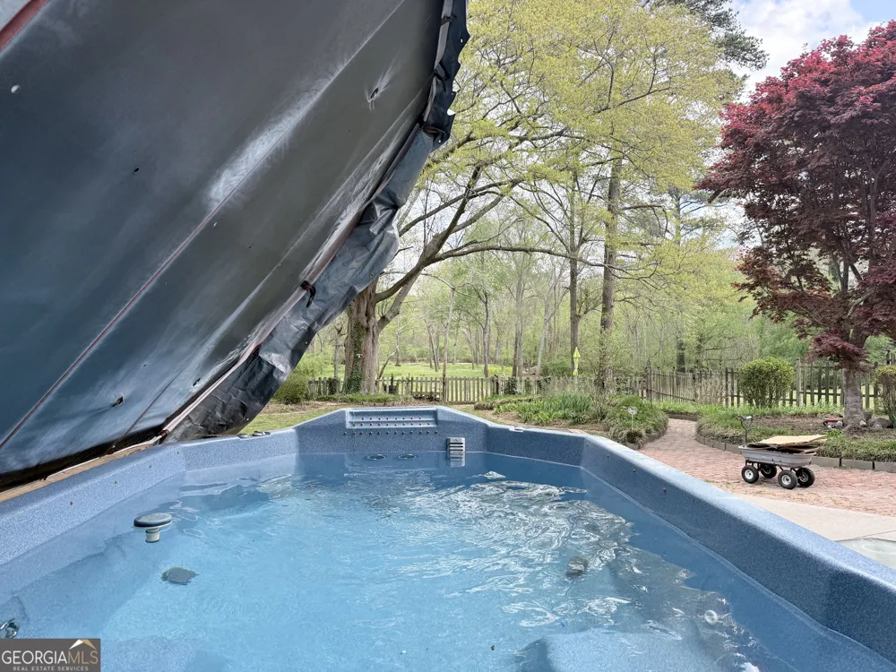 3033 Riviera DR NW Conyers, GA 30012