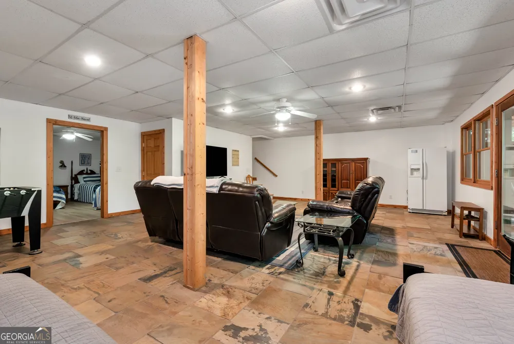 142 Hugh Dorsey RD Hartwell, GA 30643