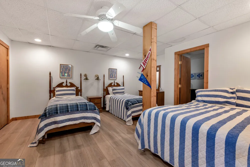 142 Hugh Dorsey RD Hartwell, GA 30643