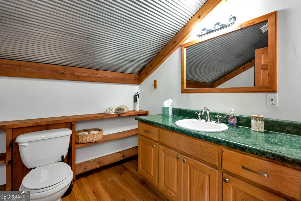 142 Hugh Dorsey RD Hartwell, GA 30643