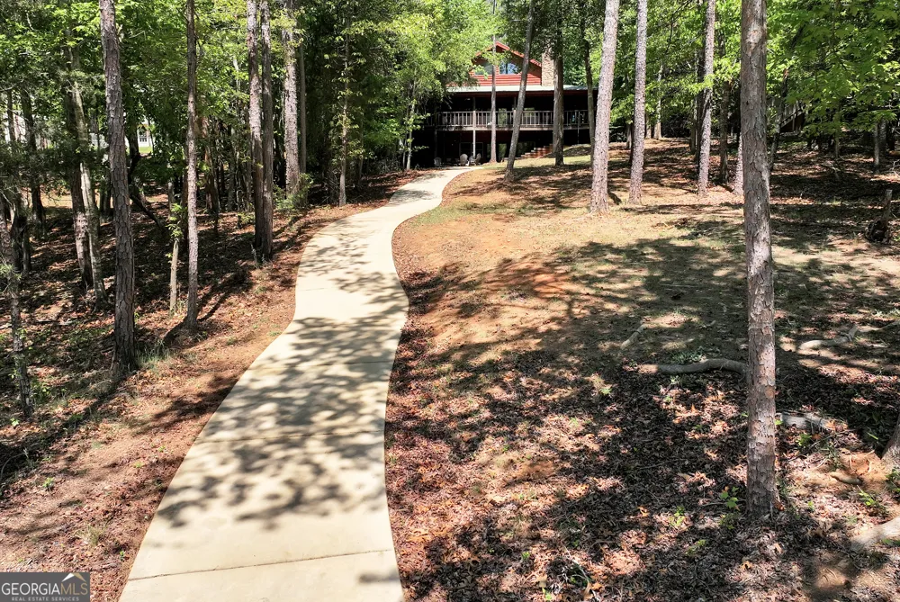 142 Hugh Dorsey RD Hartwell, GA 30643