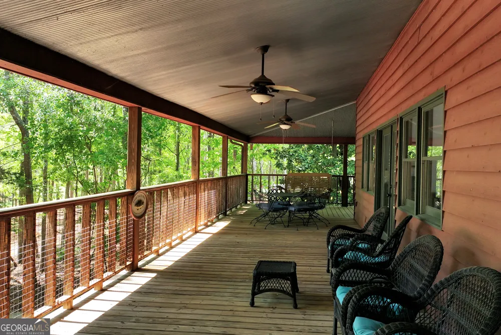 142 Hugh Dorsey RD Hartwell, GA 30643