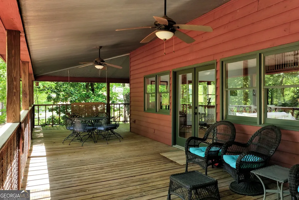 142 Hugh Dorsey RD Hartwell, GA 30643