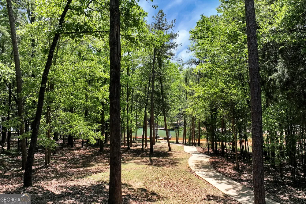 142 Hugh Dorsey RD Hartwell, GA 30643