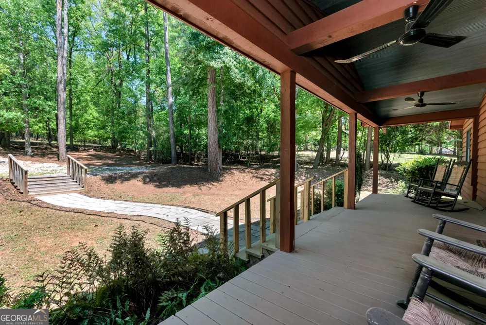 142 Hugh Dorsey RD Hartwell, GA 30643