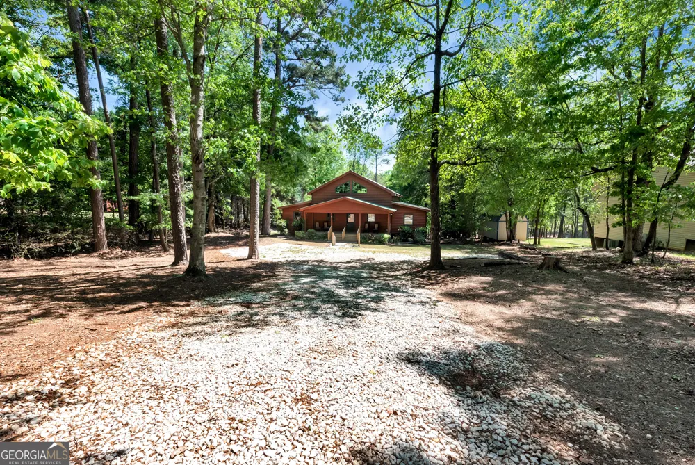 142 Hugh Dorsey RD Hartwell, GA 30643