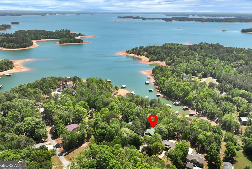 142 Hugh Dorsey RD Hartwell, GA 30643