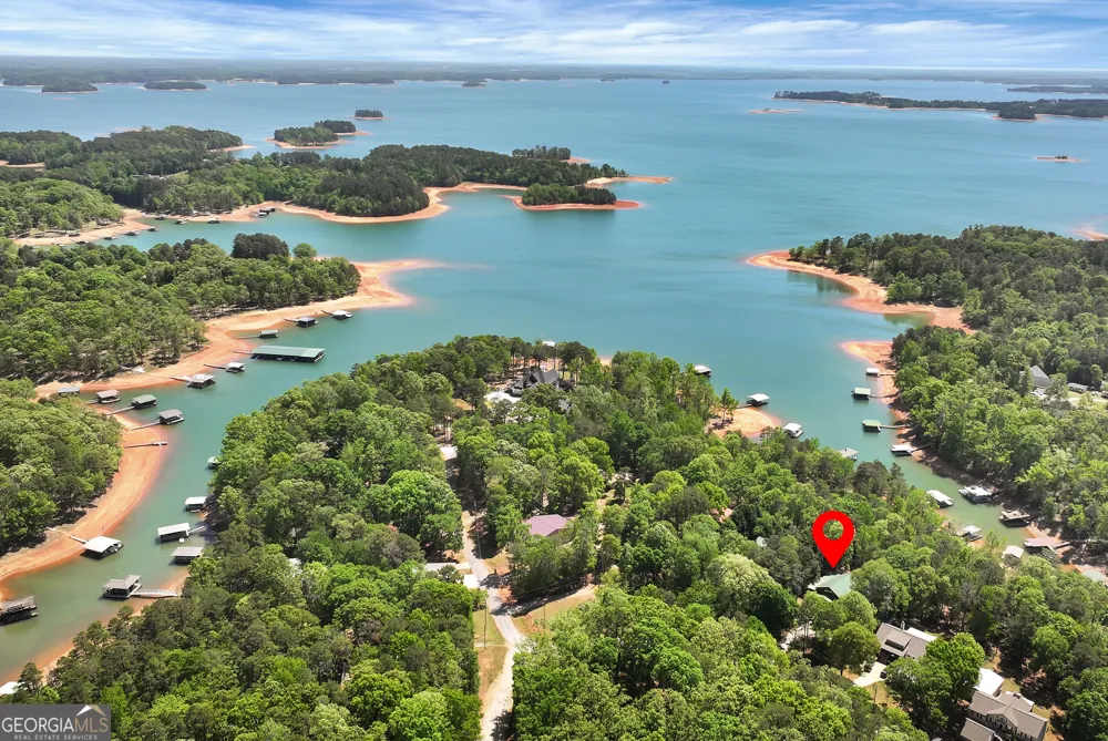 142 Hugh Dorsey RD Hartwell, GA 30643