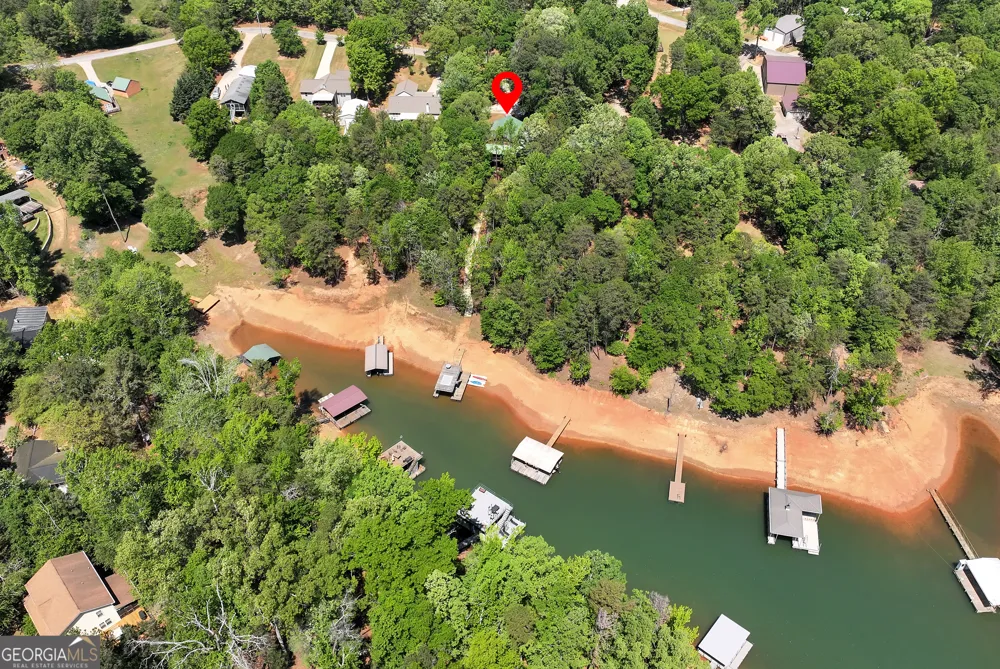 142 Hugh Dorsey RD Hartwell, GA 30643