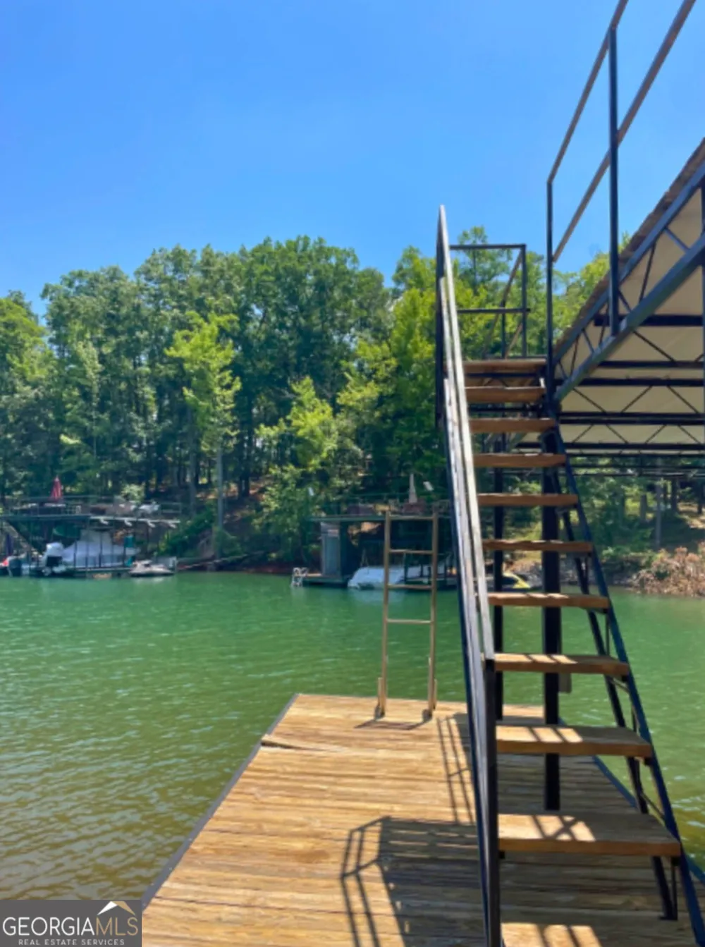 142 Hugh Dorsey RD Hartwell, GA 30643