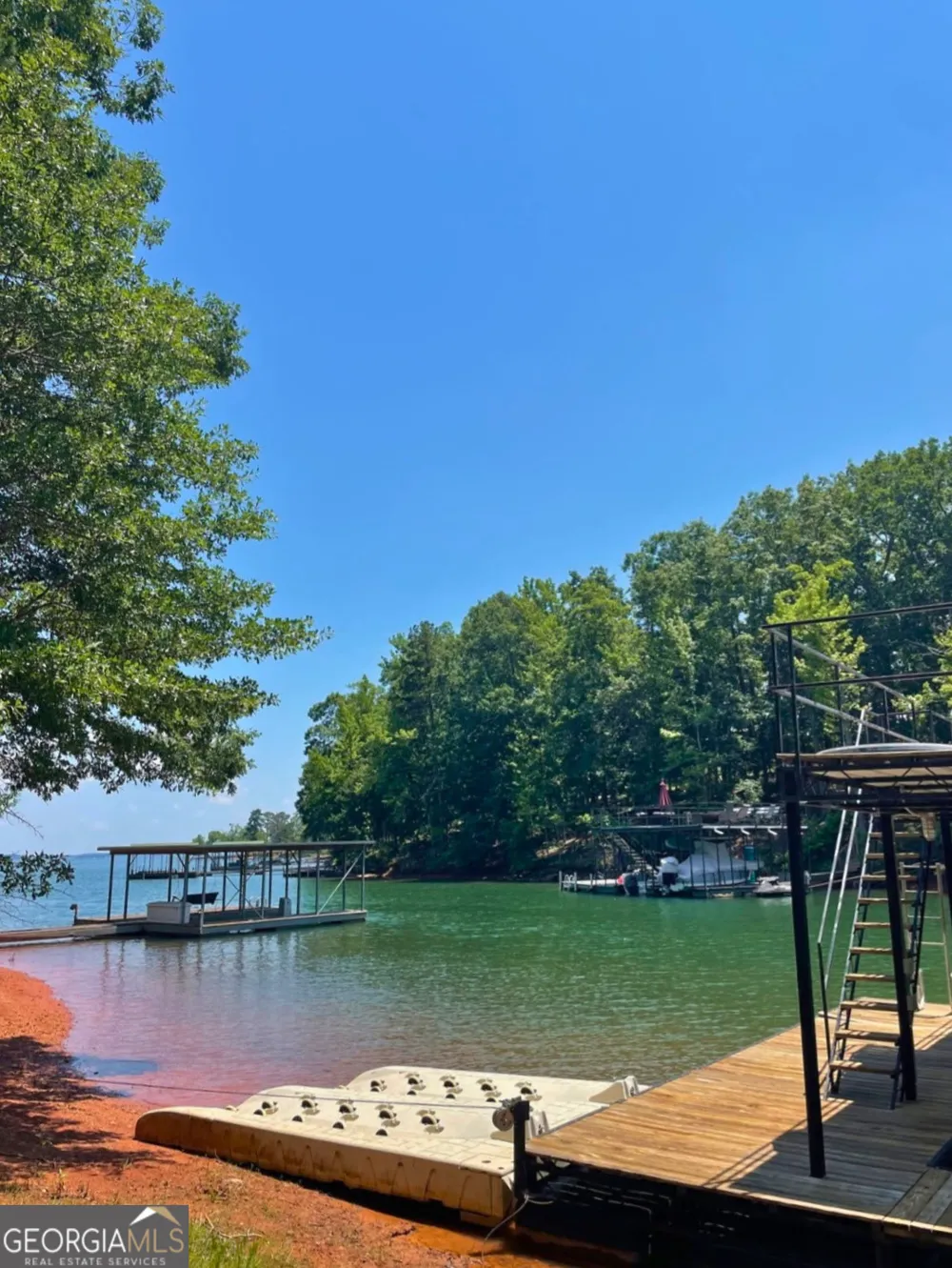 142 Hugh Dorsey RD Hartwell, GA 30643
