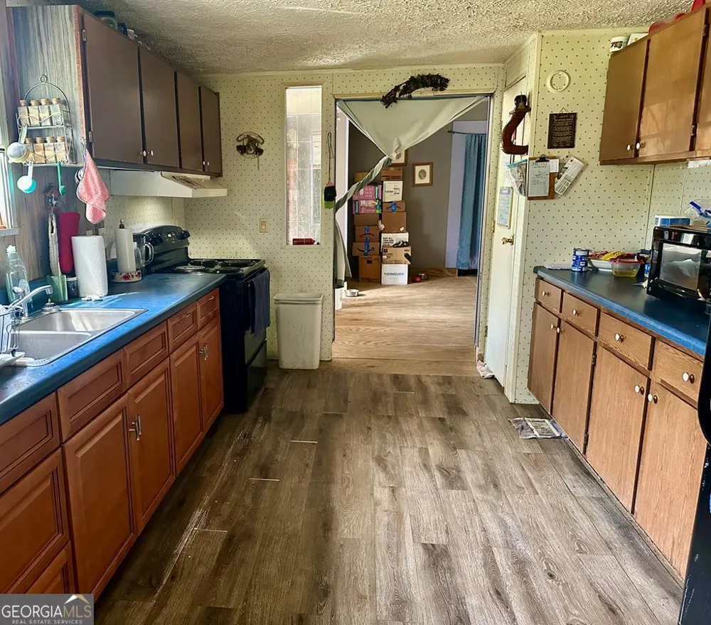 686 Victory CIR Lyons, GA 30436