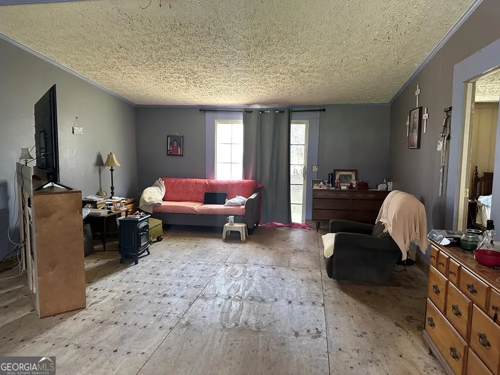 686 Victory CIR Lyons, GA 30436