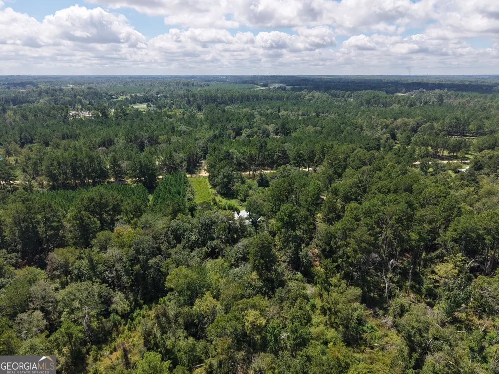 686 Victory CIR Lyons, GA 30436