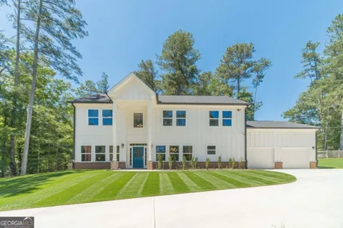 2921 Lee RD SW