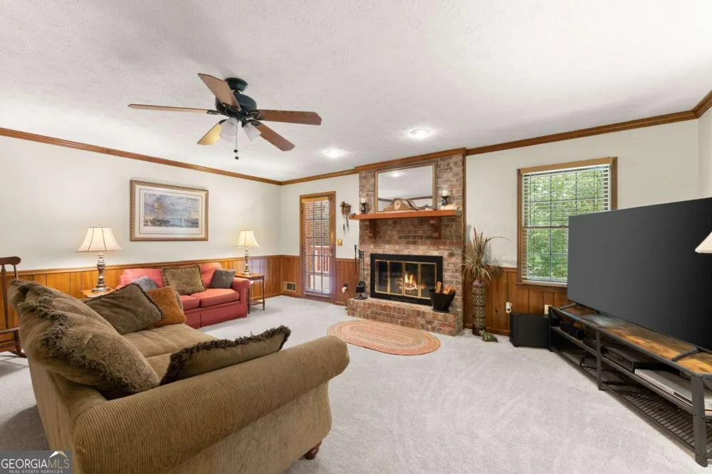 1155 Lakeridge CT Grayson, GA 30017