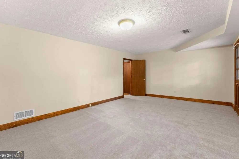 1155 Lakeridge CT Grayson, GA 30017