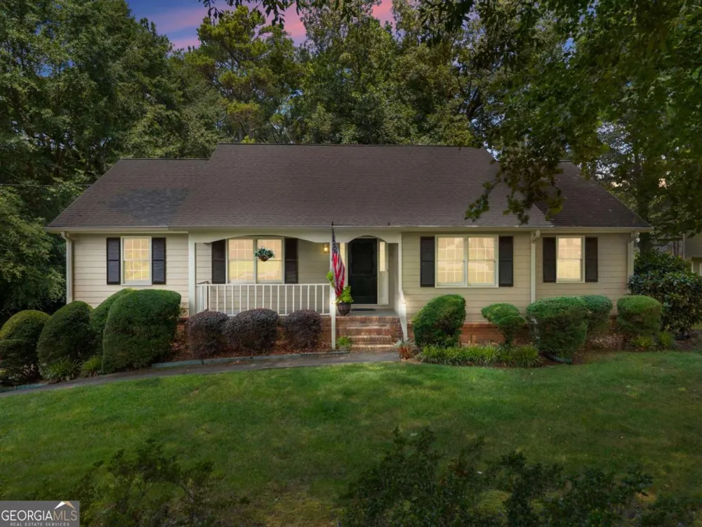 1155 Lakeridge CT Grayson, GA 30017
