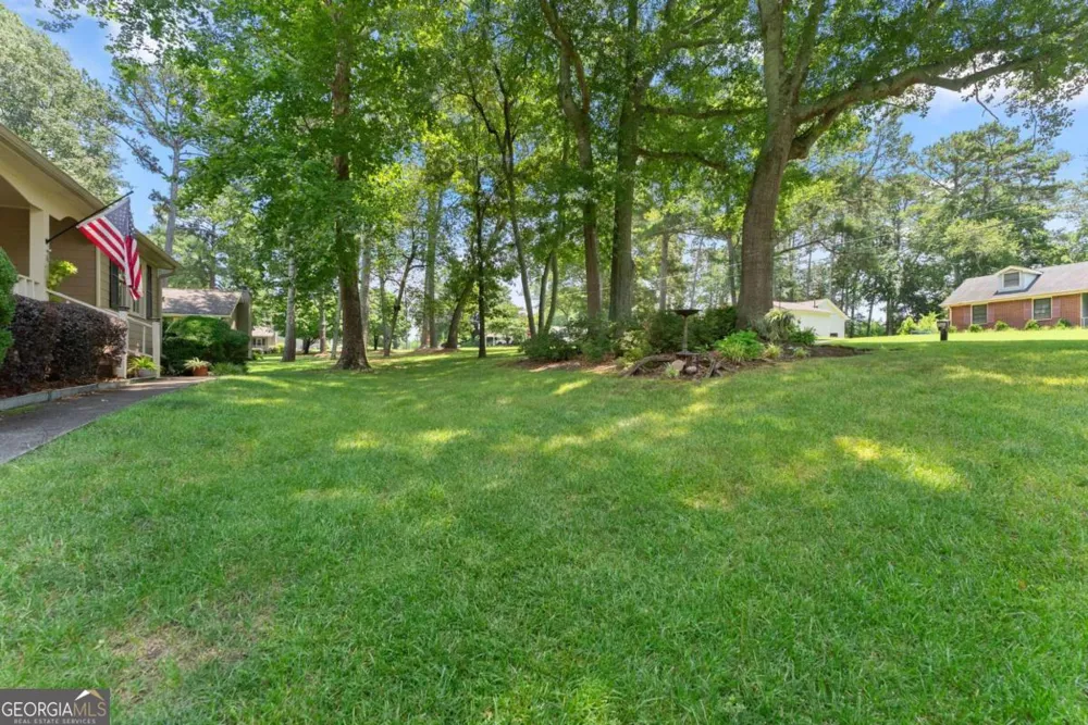1155 Lakeridge CT Grayson, GA 30017