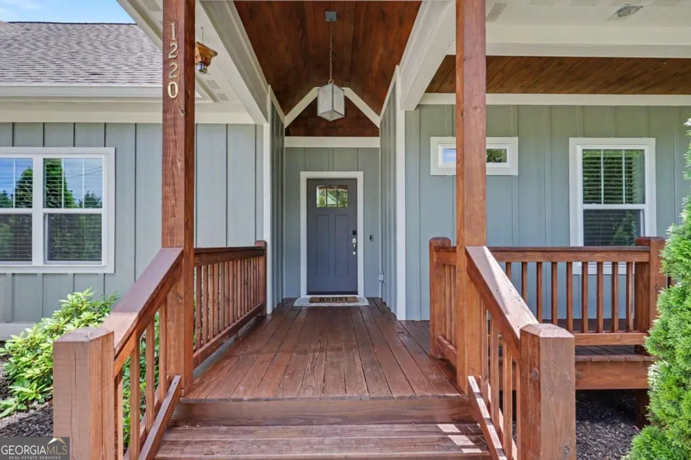 1220 Dogwood TRL Hiawassee, GA 30546