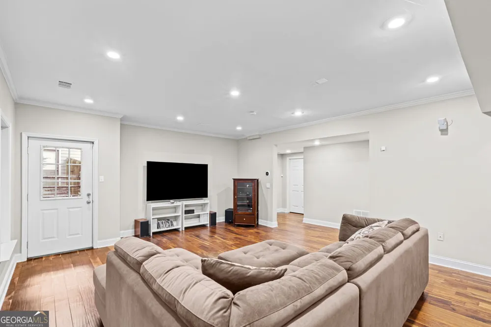 10565 Cauley Creek DR Johns Creek, GA 30097