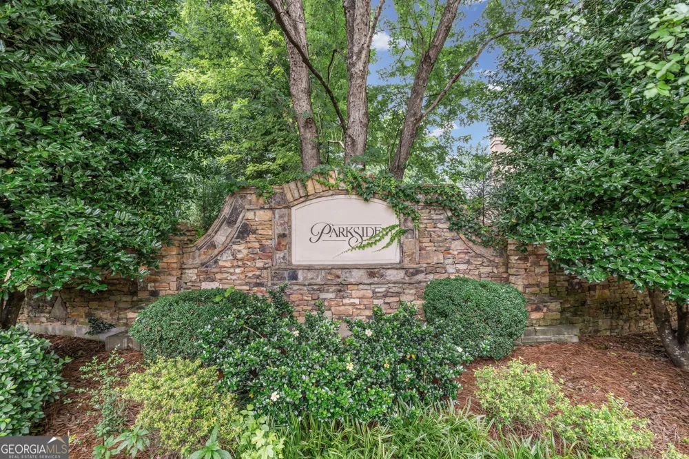 10565 Cauley Creek DR Johns Creek, GA 30097
