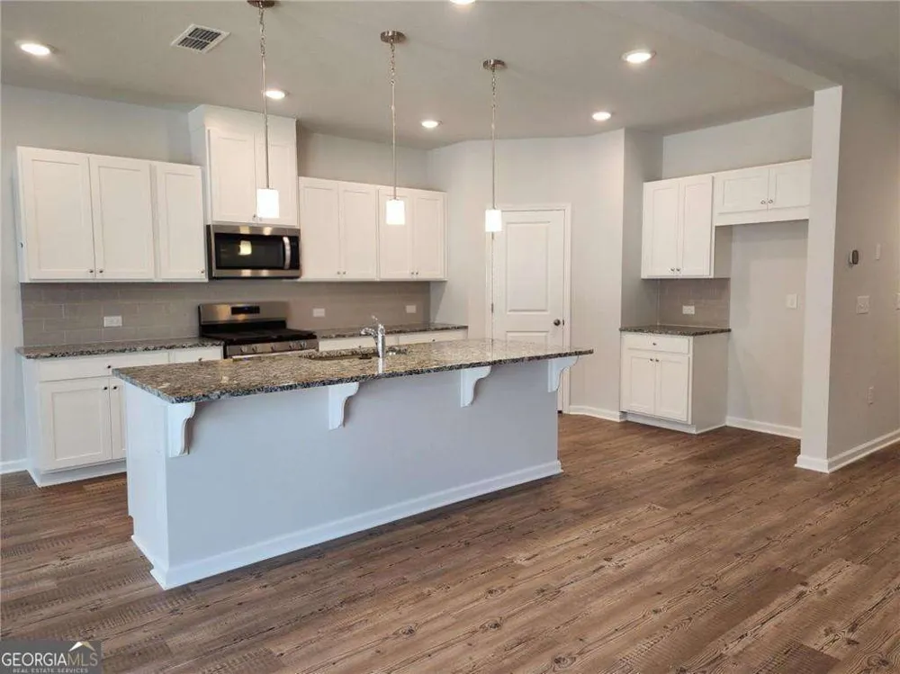 194 Green Love LN Grayson, GA 30017