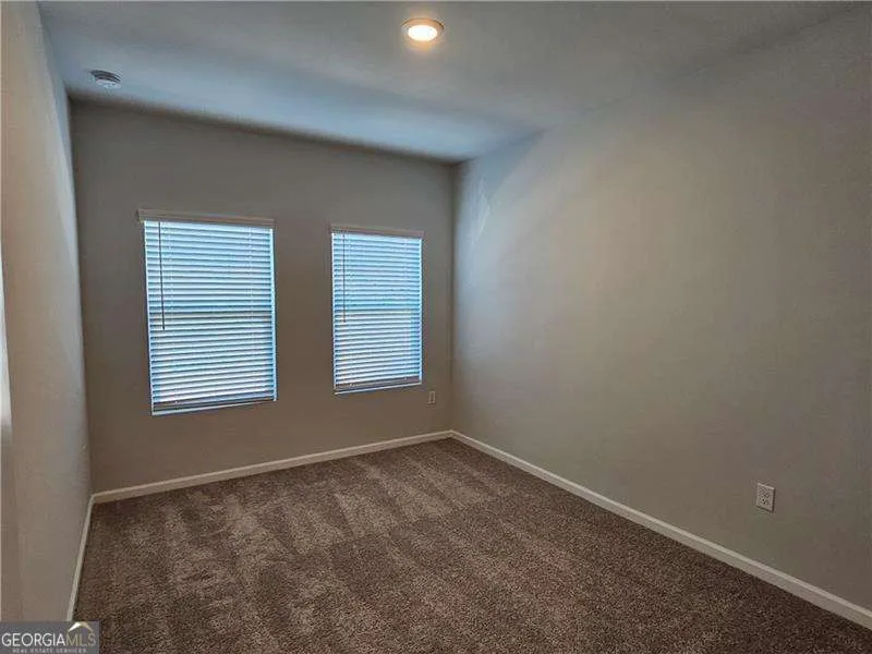 194 Green Love LN Grayson, GA 30017
