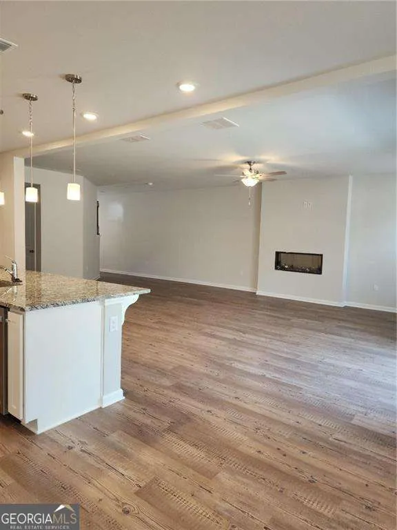 194 Green Love LN Grayson, GA 30017