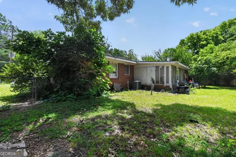 441 Sarah DR