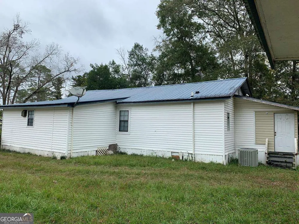 606 W 7Th ST Alma, GA 31510